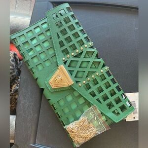 No Brand Name Shoulder and Clutch Purse with Gold accents